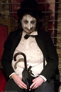 Murder gotham pingouin organisation soiree enquete batman